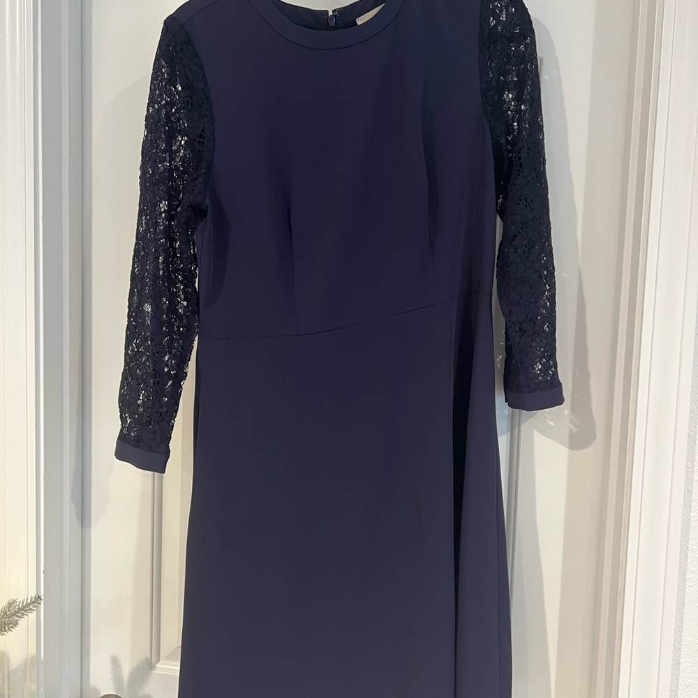 Elegant Navy Blue Dress with Lace Sleeves